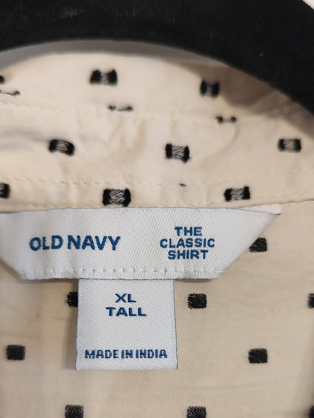 Old Navy Cream Button-Up Shirt with Black Dot Print 100% Cotton - Picture 4 of 5